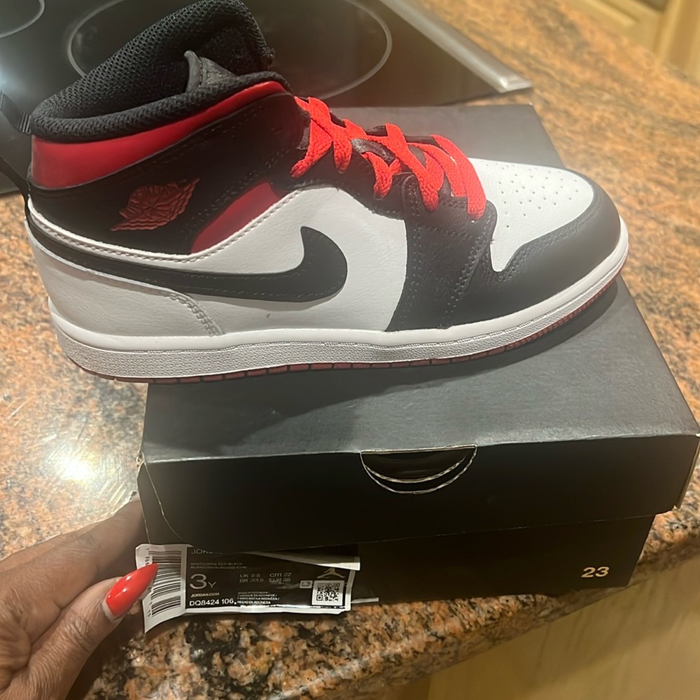 Nike Jordan 1s